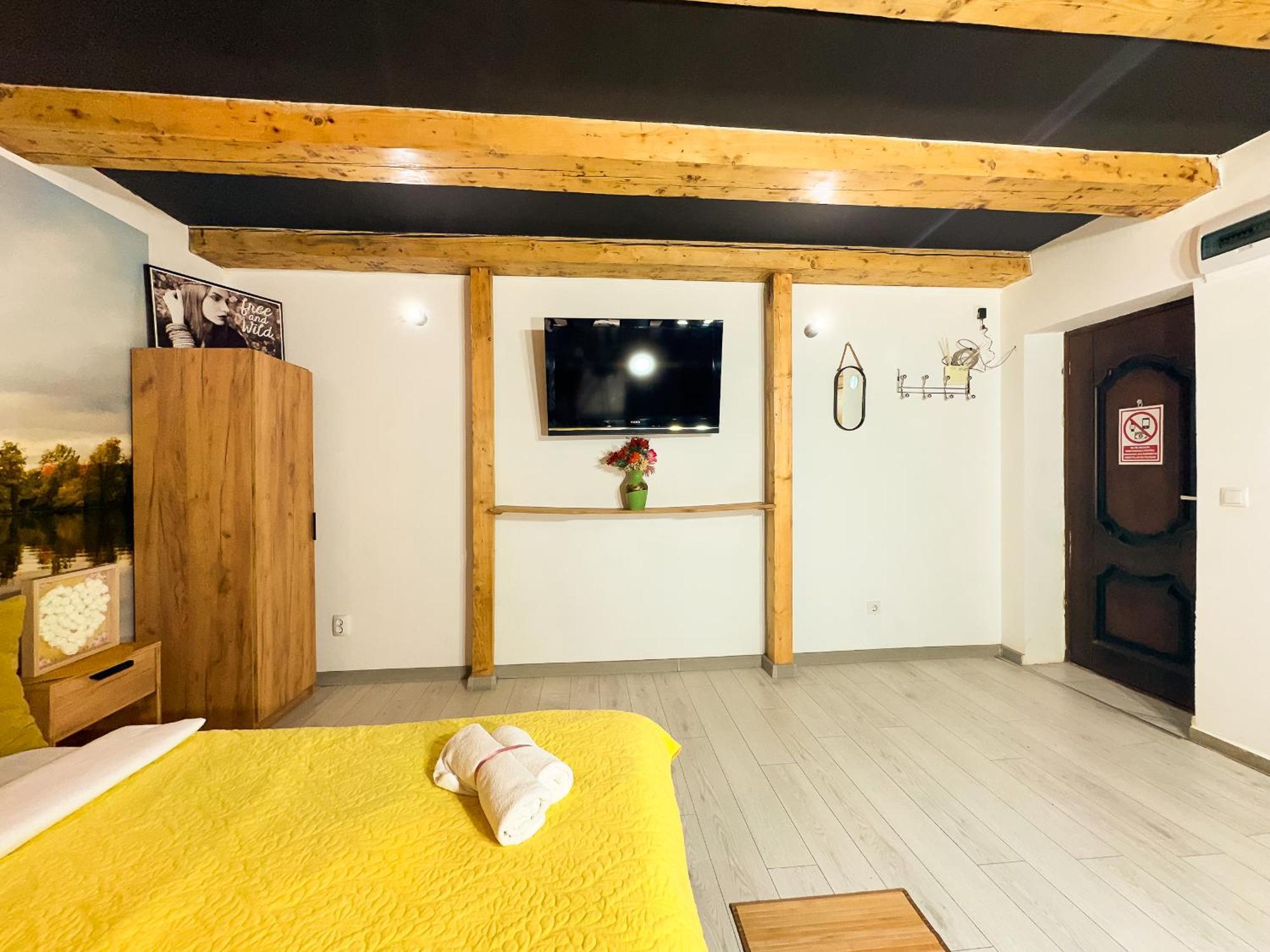 Venus Central Lux Studio Craiova Exteriér fotografie